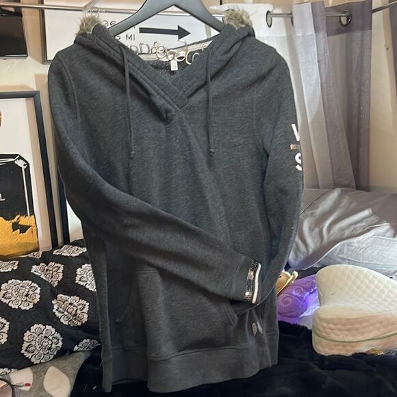 Victoria secret VS grey vneck hooded fur tunic pullover sweatshirt fashion show - Picture 1 of 6